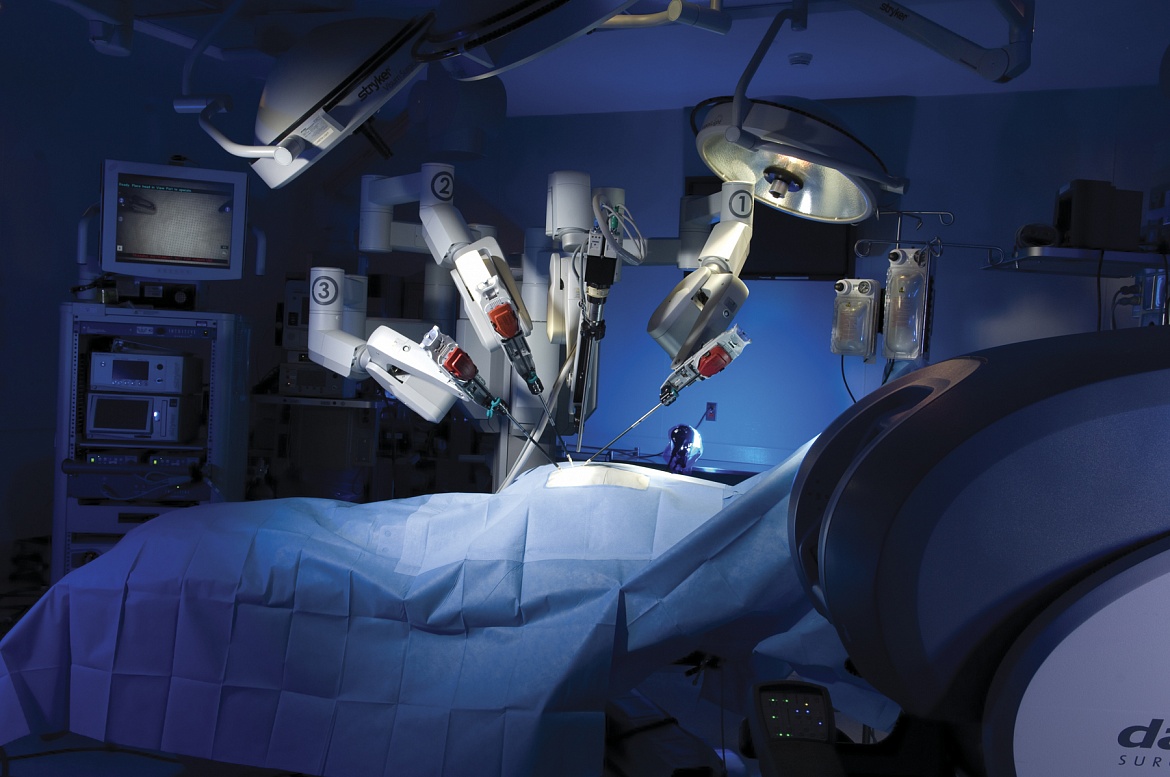Робот-хирург успешно борется с онкологией