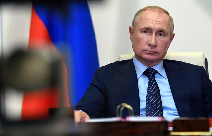 Владимир Путин объявил о регистрации в России первой вакцины от коронавируса